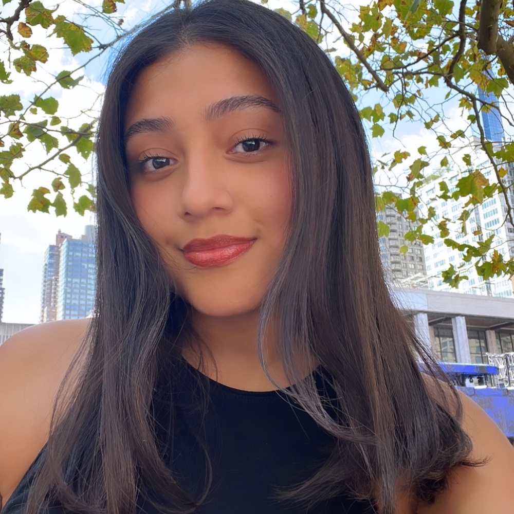 Meet your Posher, Nicole
